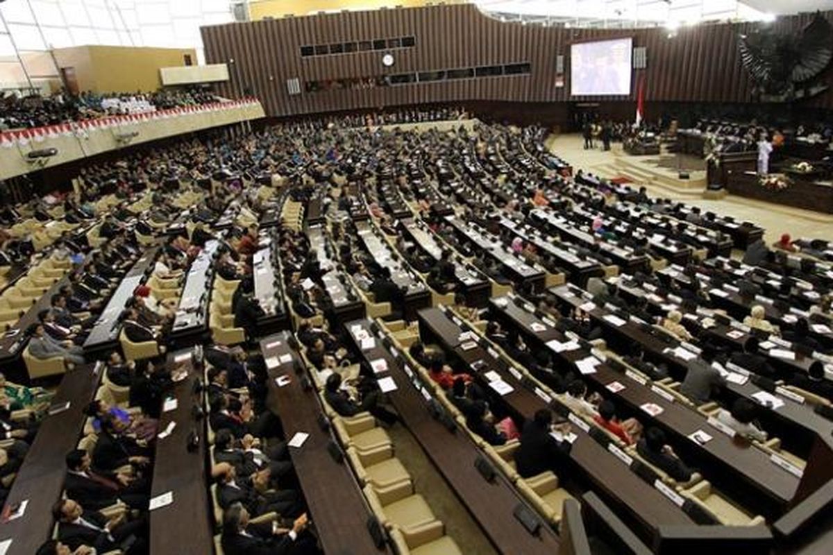Politik Indonesia 2025: Konsolidasi Demokrasi, Reformasi Partai Politik, dan Peningkatan Partisipasi Publik