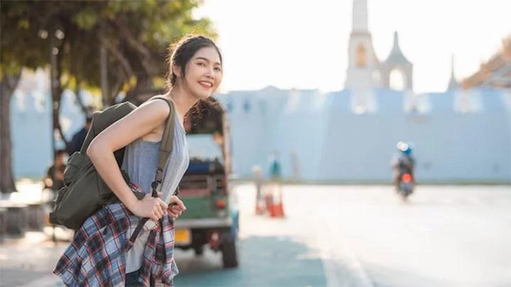 Tren Backpacker Indonesia 2025: Petualangan Hemat, Komunitas Global, dan Wisata Berkelanjutan