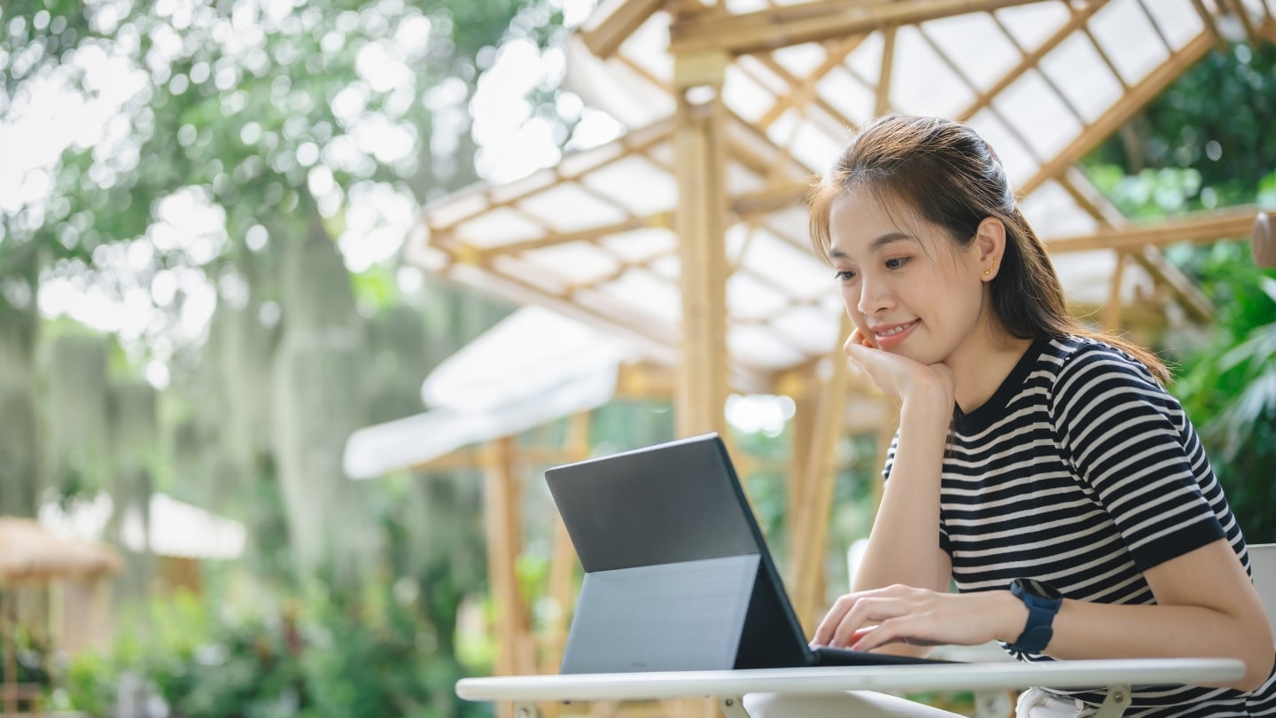 Lonjakan Tren Work From Anywhere di Kalangan Profesional Muda Indonesia 2025