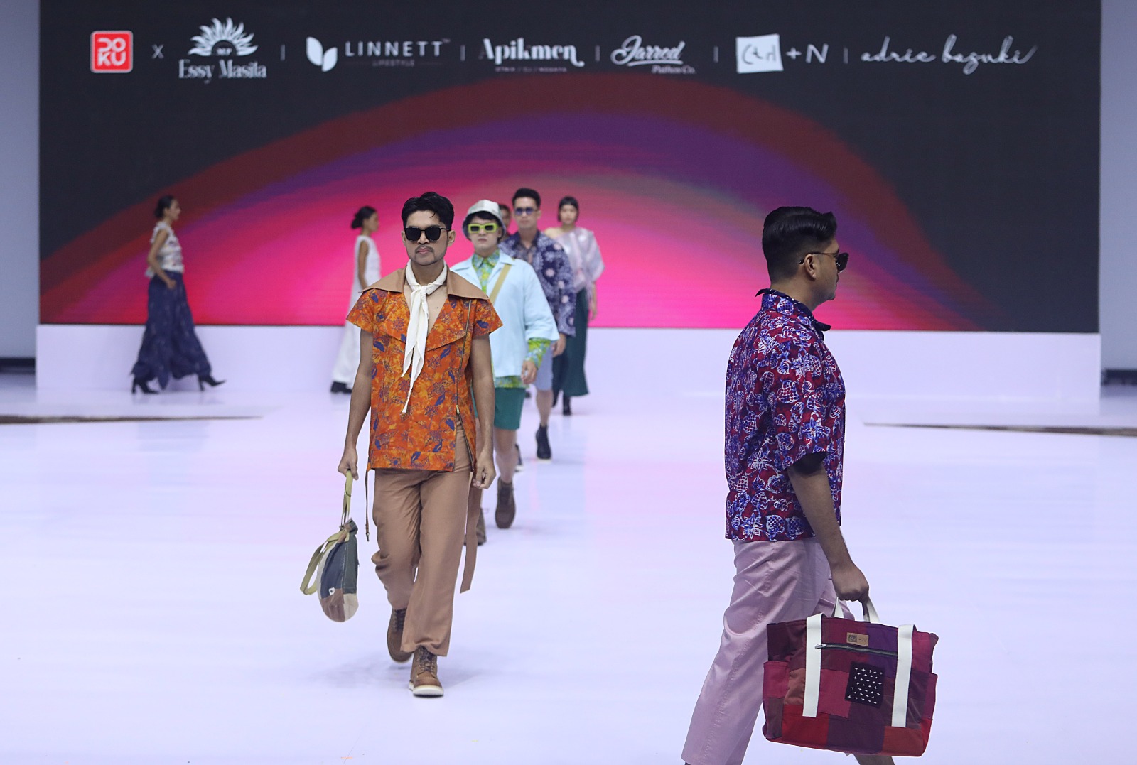 Fashion Indonesia 2025: Transformasi Digital, Green Fashion, dan Dominasi Generasi Muda